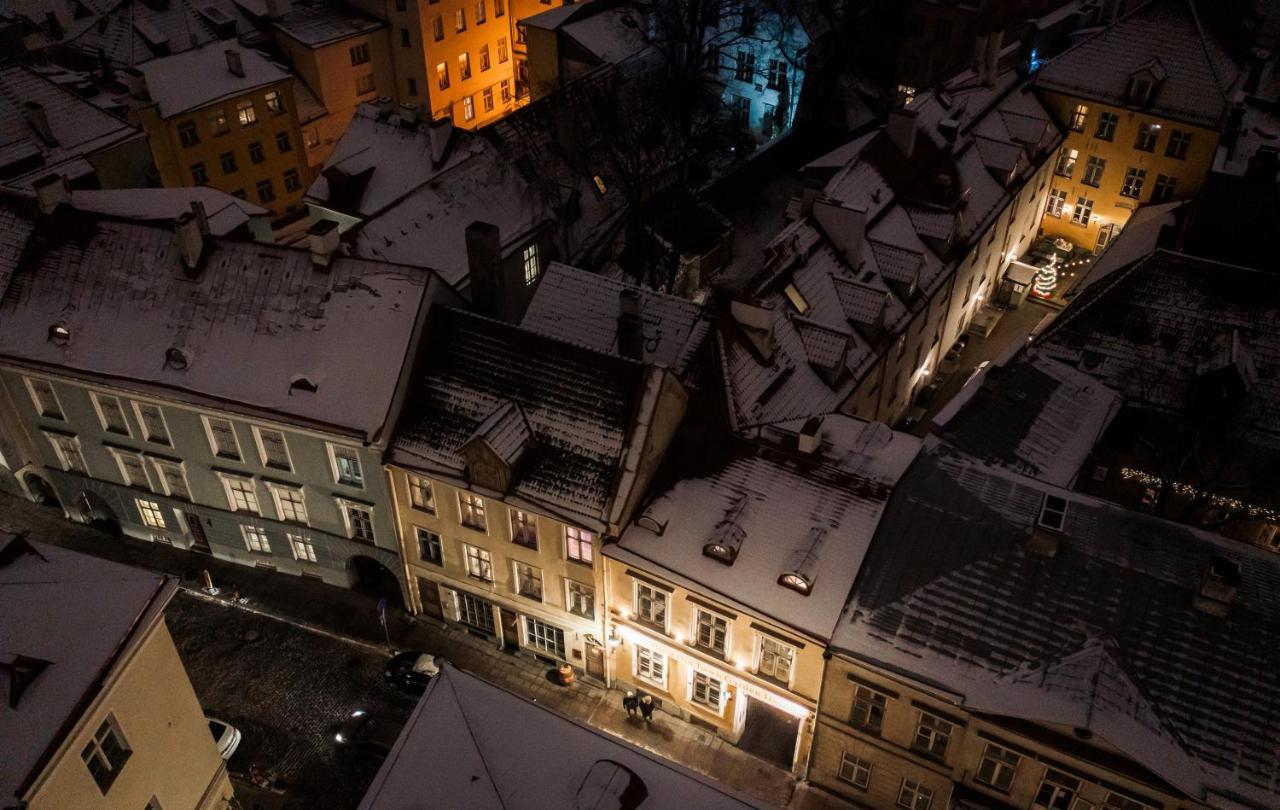 Meriton Old Town Garden Hotel Tallinn Exterior photo