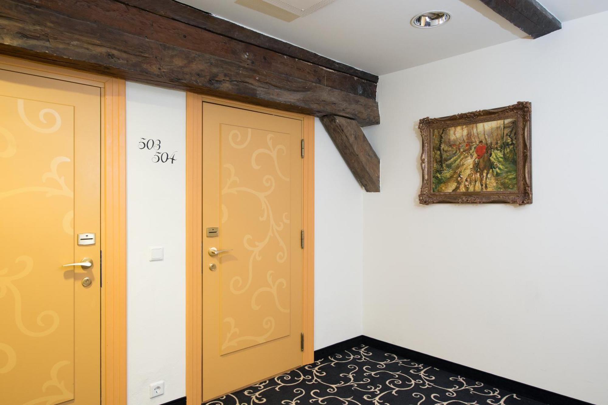 Meriton Old Town Garden Hotel Tallinn Exterior photo