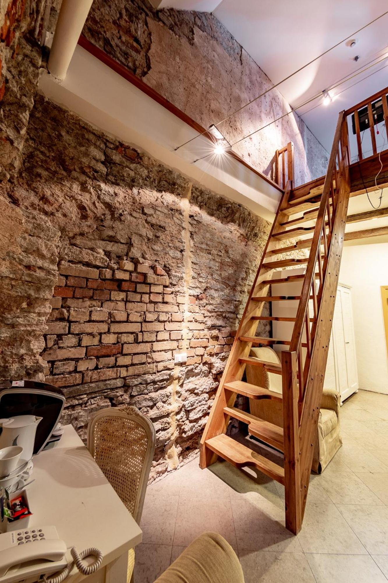 Meriton Old Town Garden Hotel Tallinn Room photo