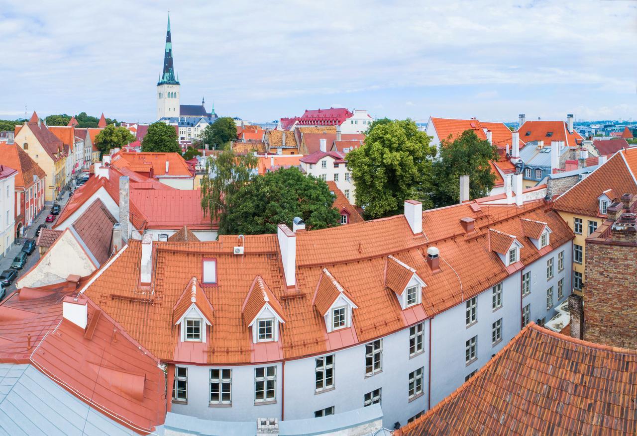 Meriton Old Town Garden Hotel Tallinn Exterior photo