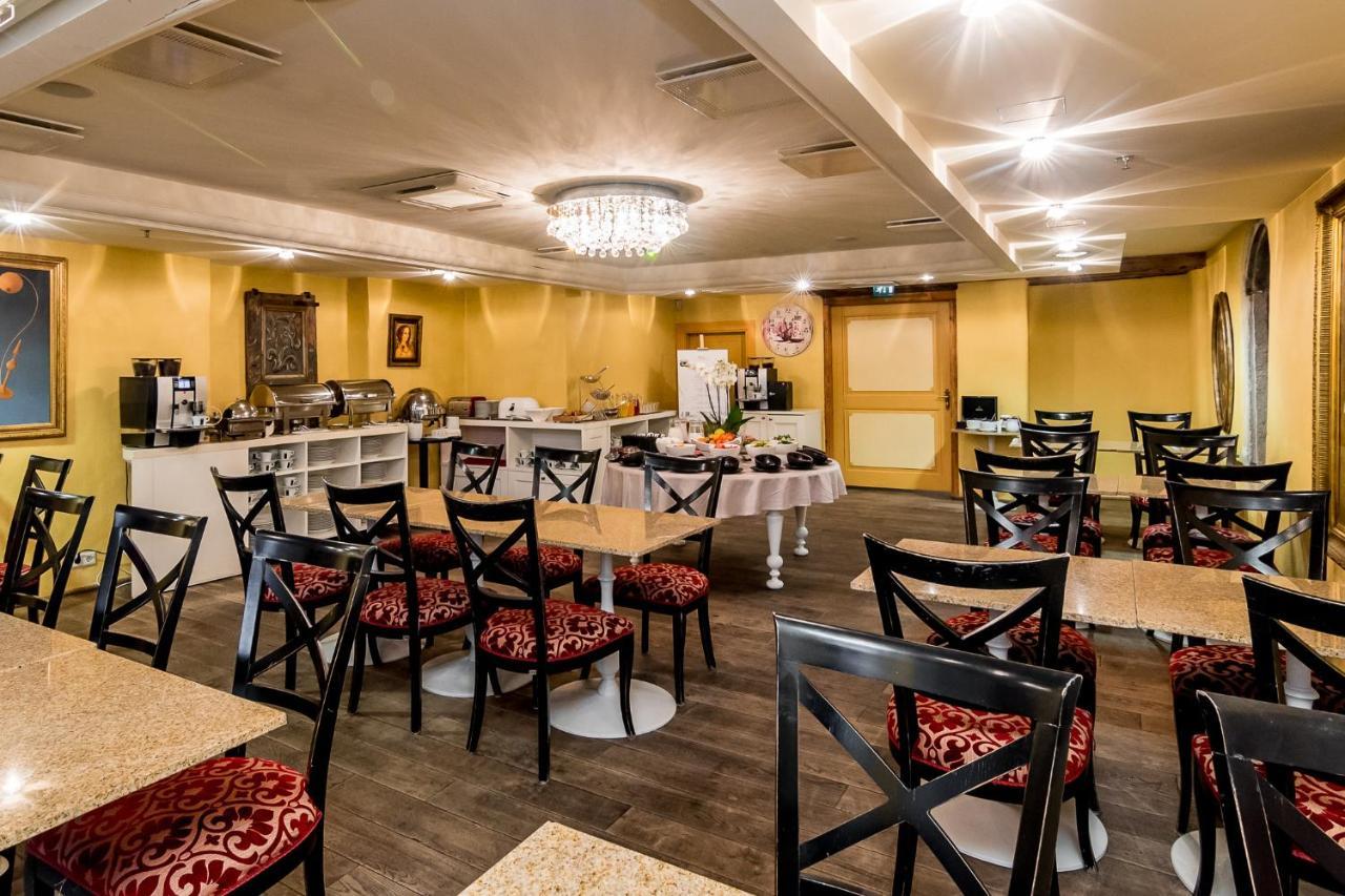 Meriton Old Town Garden Hotel Tallinn Exterior photo