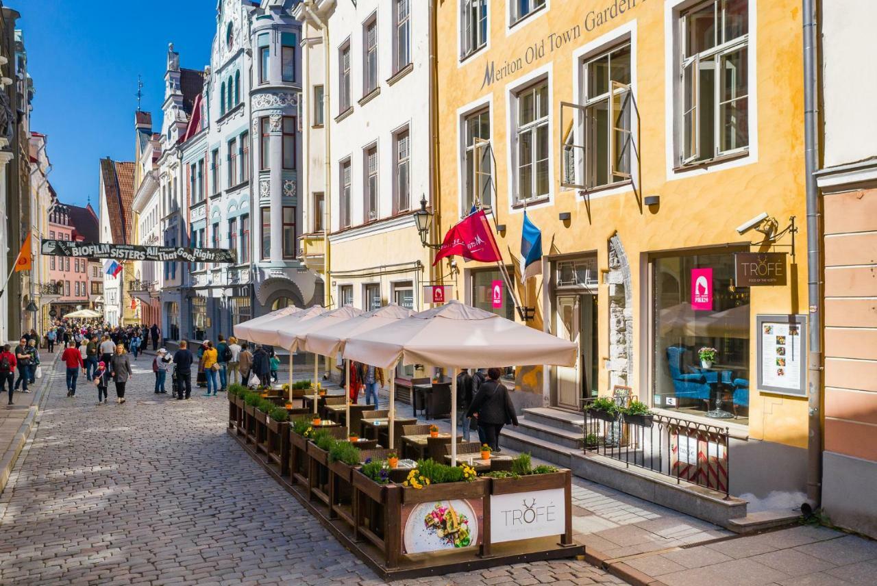 Meriton Old Town Garden Hotel Tallinn Exterior photo