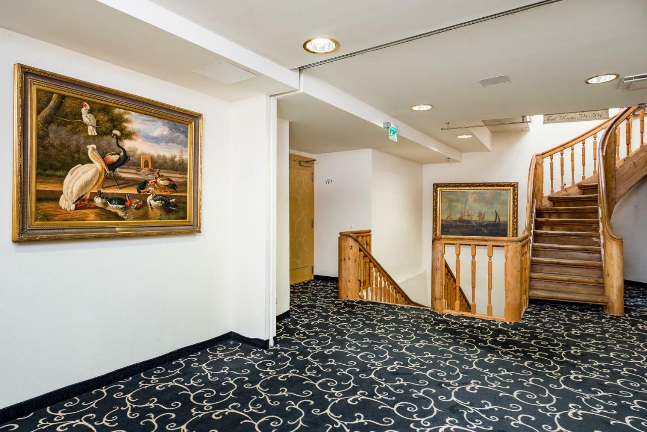 Meriton Old Town Garden Hotel Tallinn Exterior photo